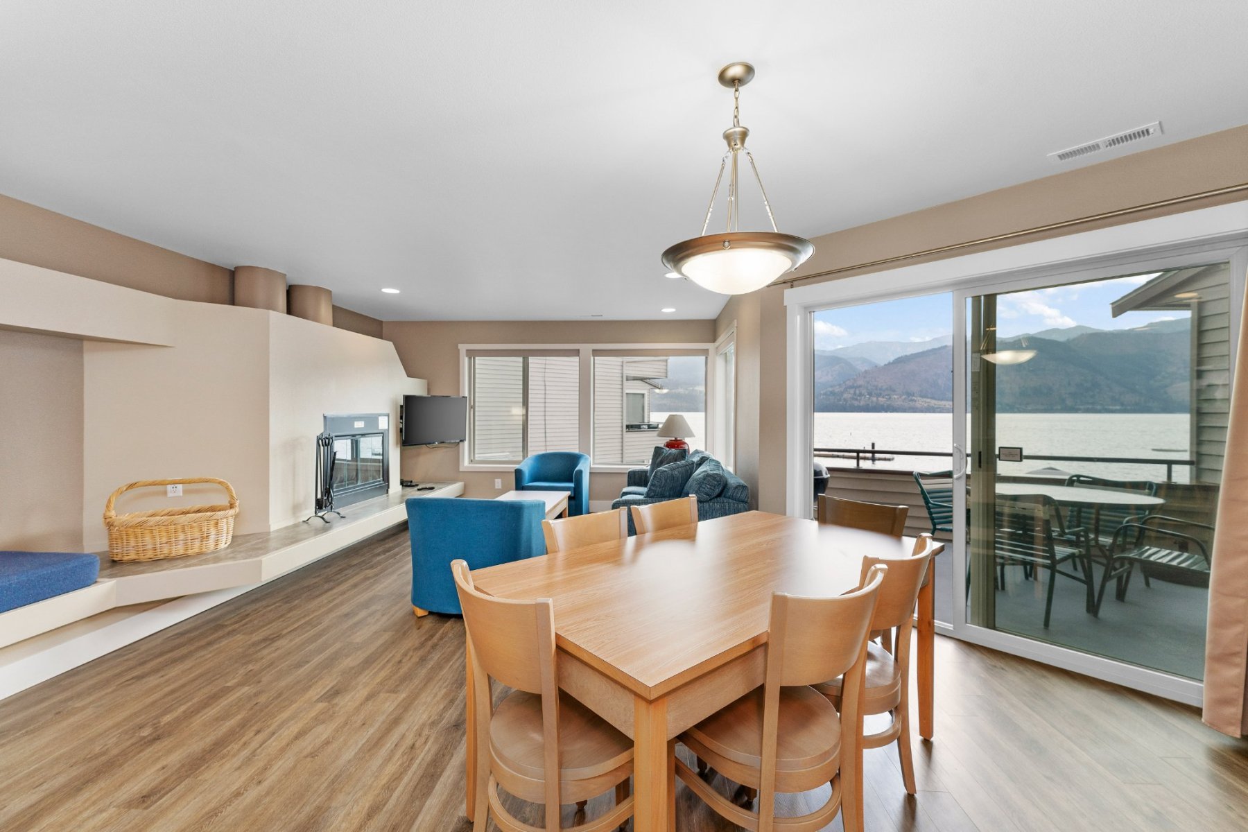 Lakeside Condo Gallery The Wapato Trader